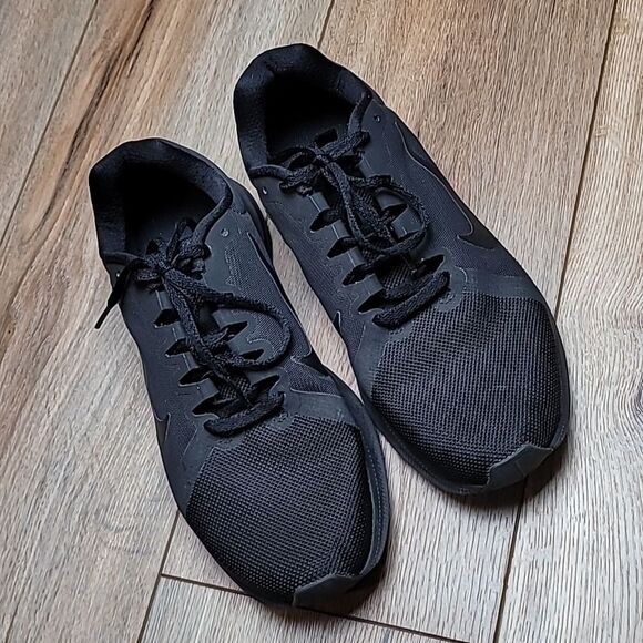 Nike Womens Downshifter 8 908994-002 Black Running Shoes Sneakers Size 9 - Picture 2 of 9